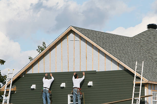 Professional Siding Replacement technician working in Brooklyn, IN
